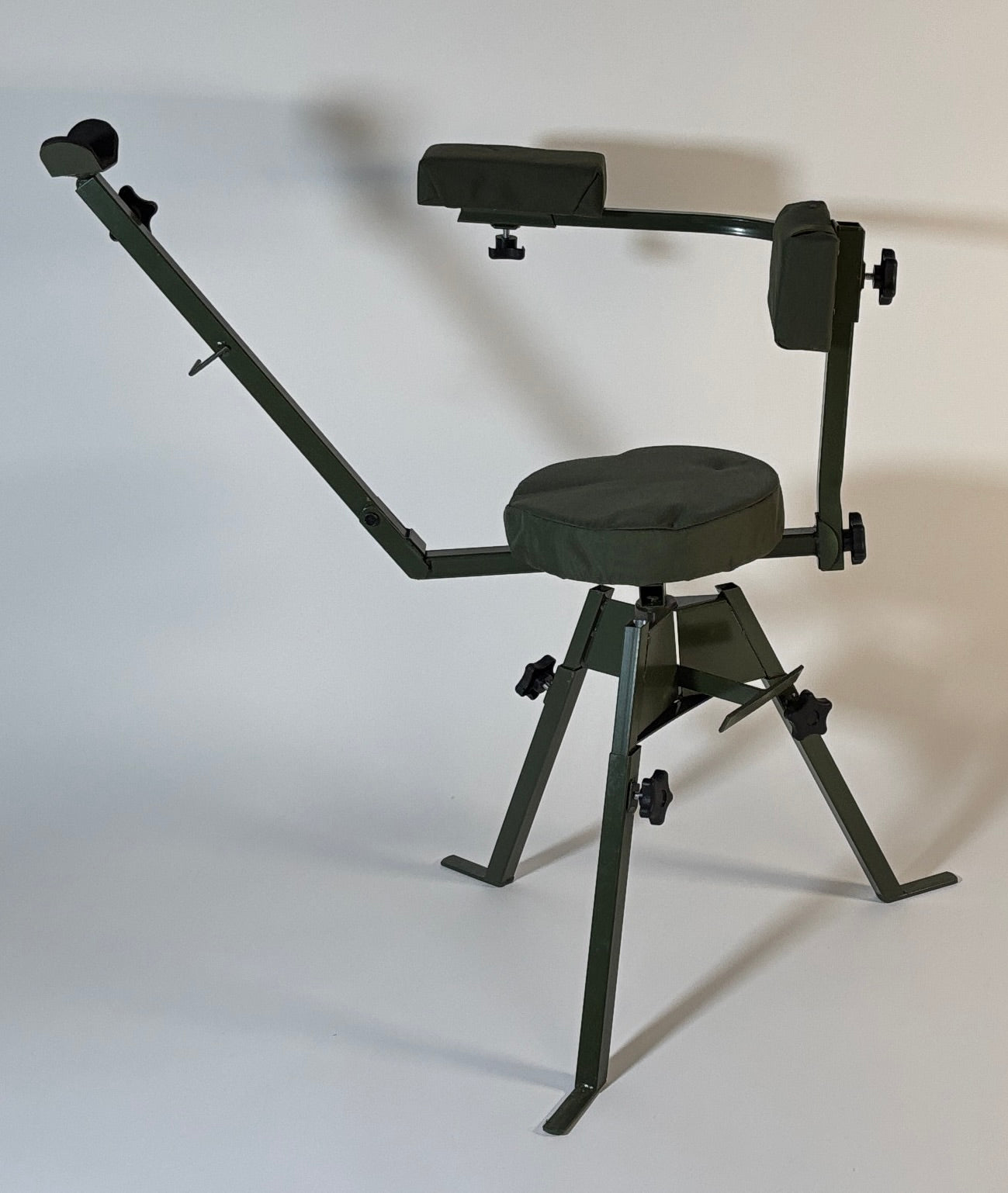 Jagdsitz mit Gewehrauflage